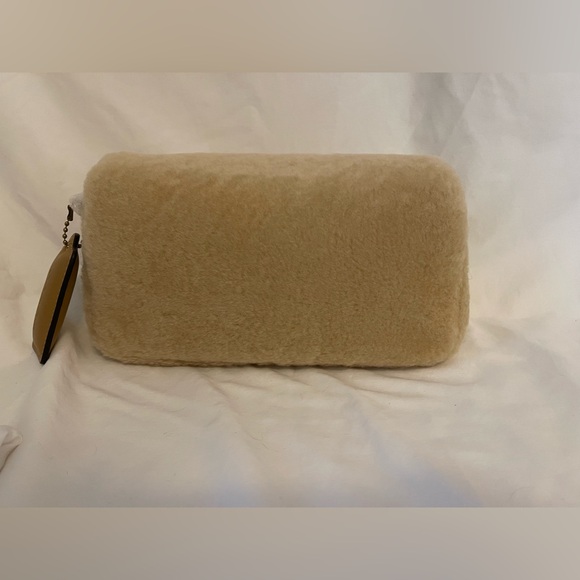 COACH PILLOW TABBY IN SHEARLING 26 - Picture 10 of 11